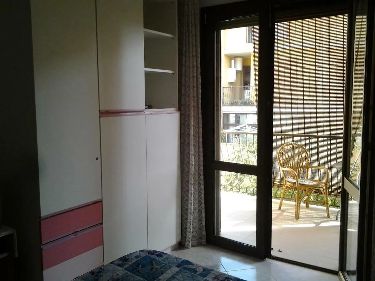 كوارتو سانتيلينا Bed And Breakfast Il Sole 0*, كوارتو سانتيلينا